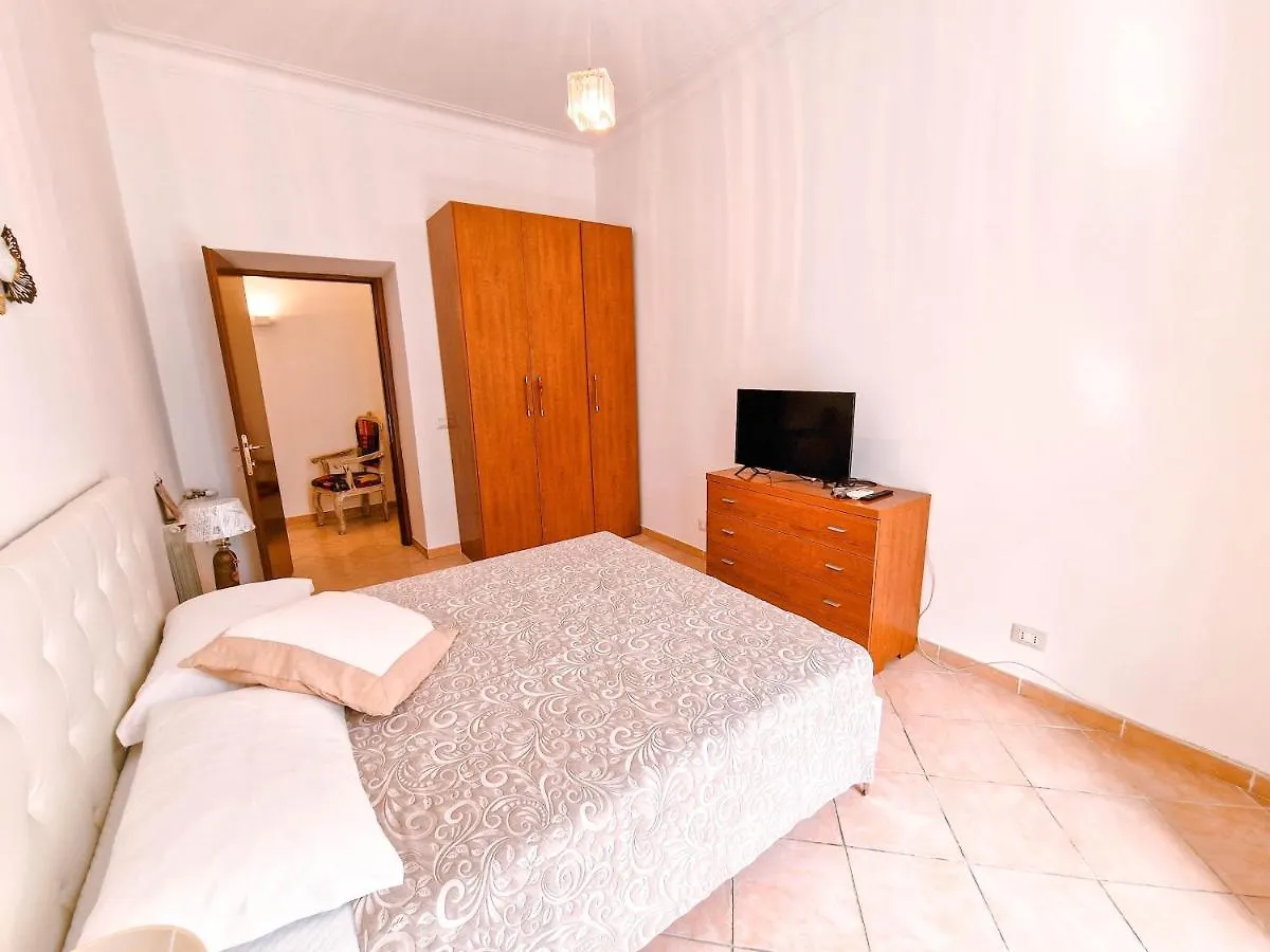Apartment Vatican Shelter Rome Italy